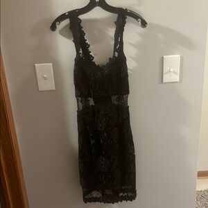 VENUS Black Sheath Mini Dress Scoop Neck Sleeveless